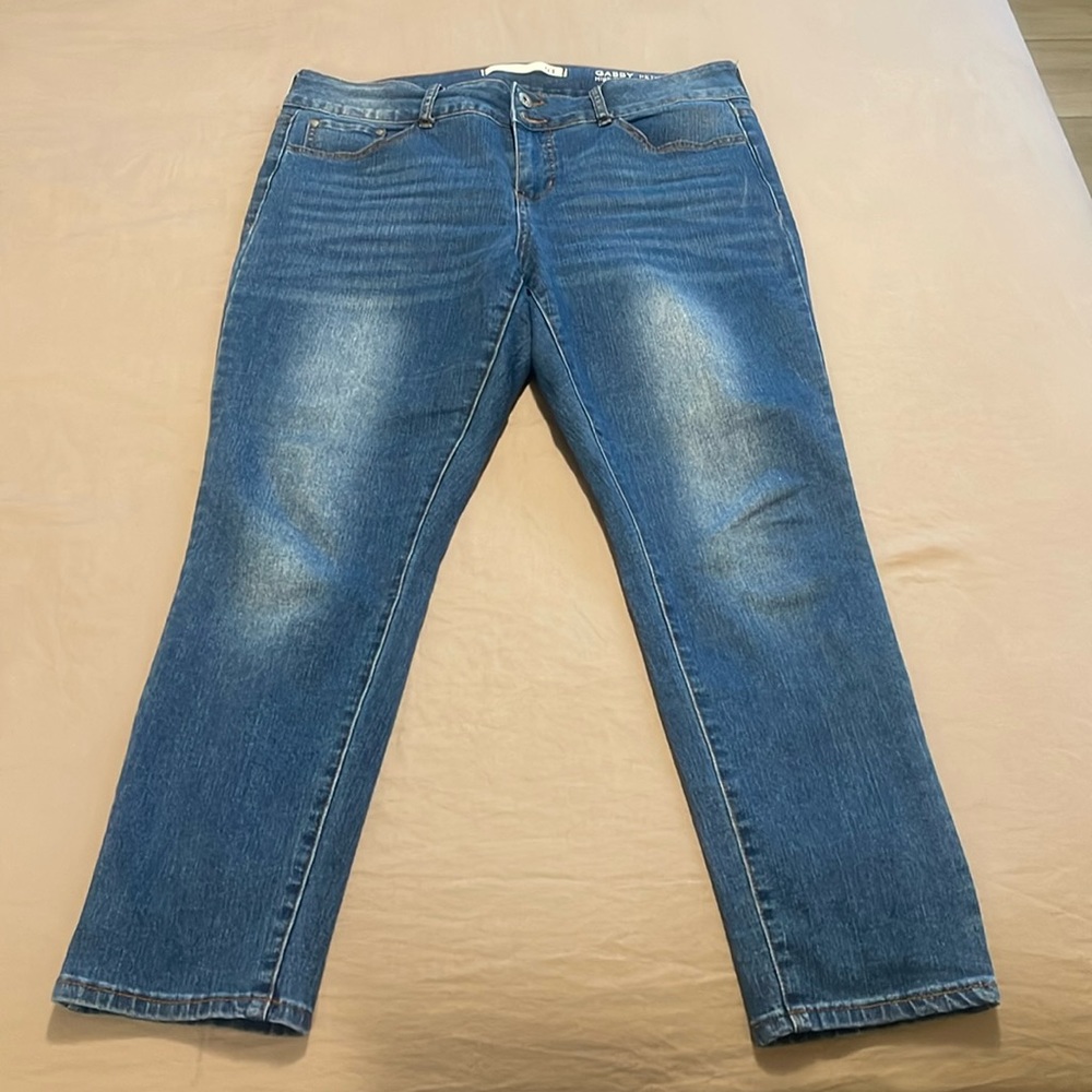 iT jeans in medium blue wash size 12P